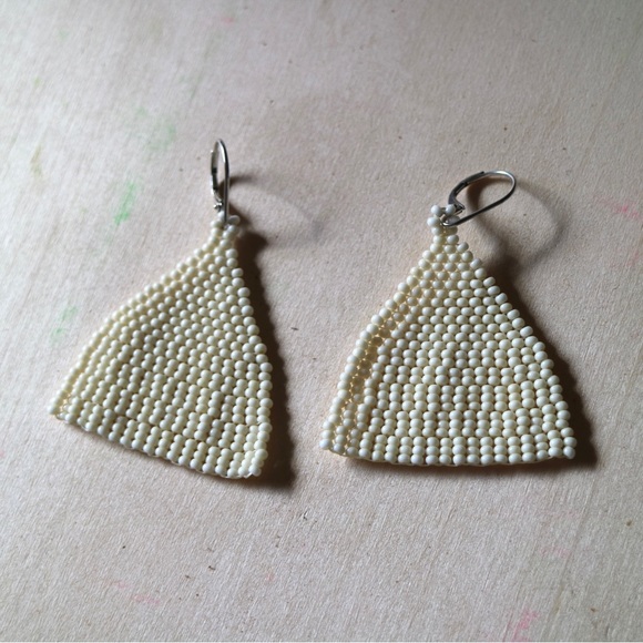 HANDMADE GLASS EARRINGS | Beehive Small Batch Handwoven Seed Bead Earrings Mono - Picture 5 of 7
